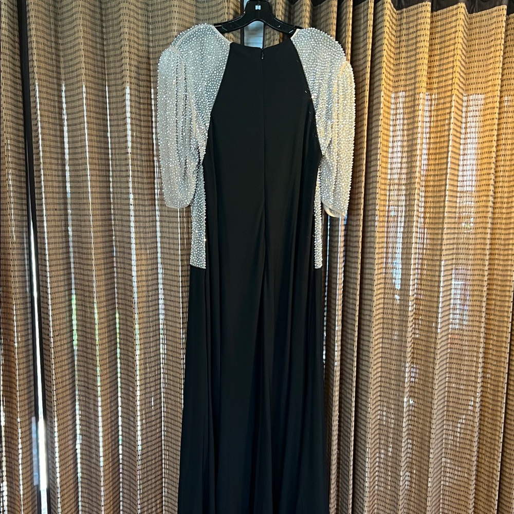 Elegant Black Dress with Silver Accents by Xscape. - Picture 5 of 6